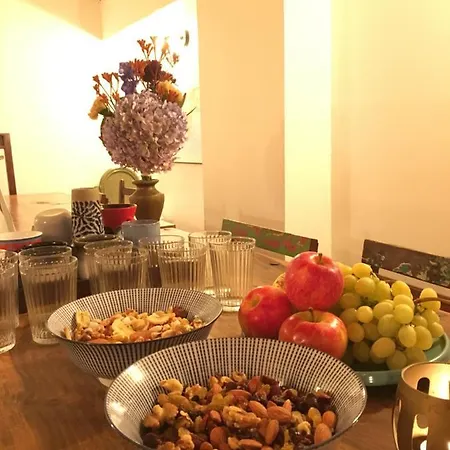 Joyu Surf Shack לינה וארוחת בוקר *