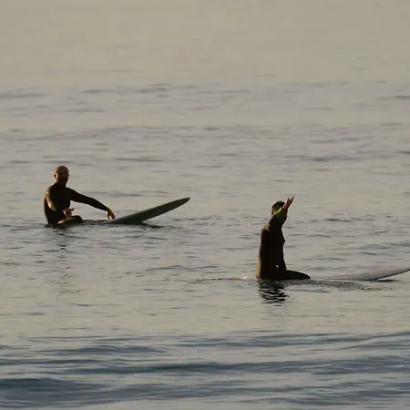 Joyu Surf Shack לינה וארוחת בוקר בידאר