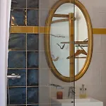 Joyu Surf Shack Bed & Breakfast *