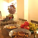 Joyu Surf Shack Bed & Breakfast *