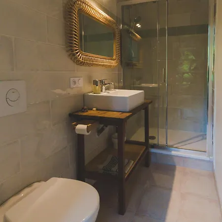 Frühstückspension Joyu Surf Shack