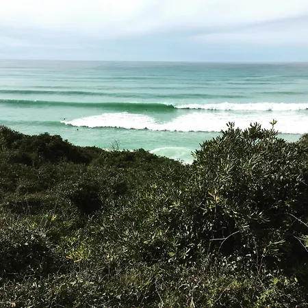 Joyu Surf Shack Bed & Breakfast *
