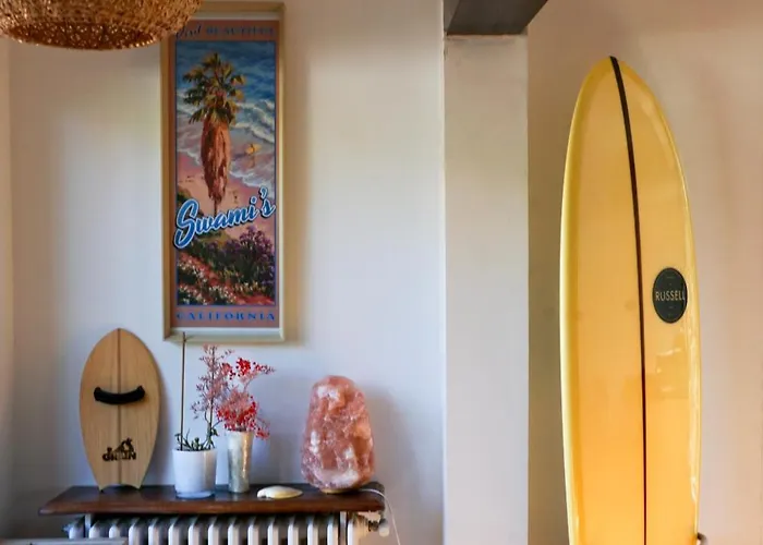 Joyu Surf Shack Bed & Breakfast